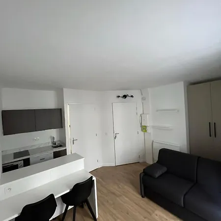 Apartament Charming And Comfortable 16 M *